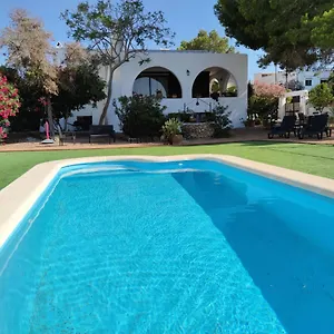  Villa And Tennis